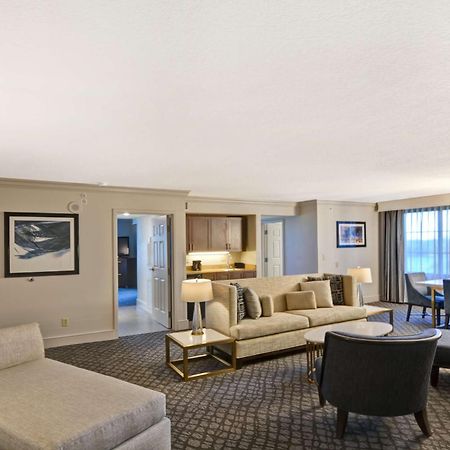 เอ็มบาสซี่ สวีทส์ โฮเต็ล ออแลนโด้ ดาว์นทาว์น Hotel ออร์ลันโด ภายนอก รูปภาพ