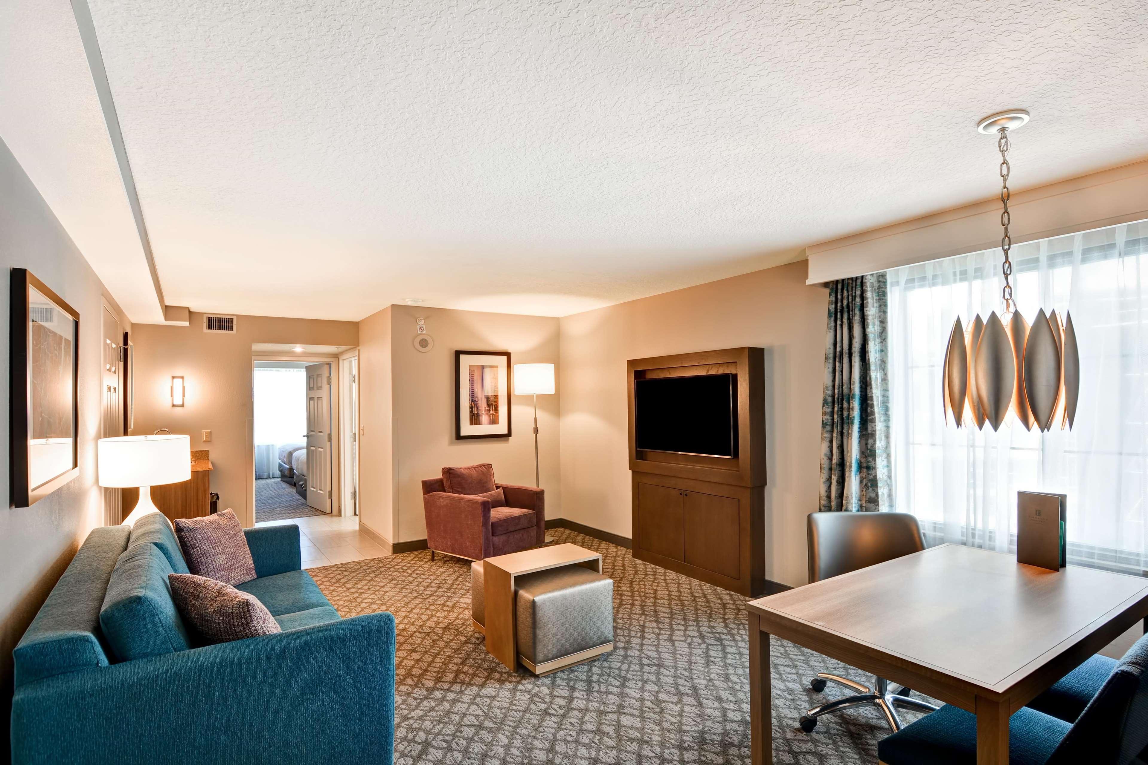 เอ็มบาสซี่ สวีทส์ โฮเต็ล ออแลนโด้ ดาว์นทาว์น Hotel ออร์ลันโด ภายนอก รูปภาพ
