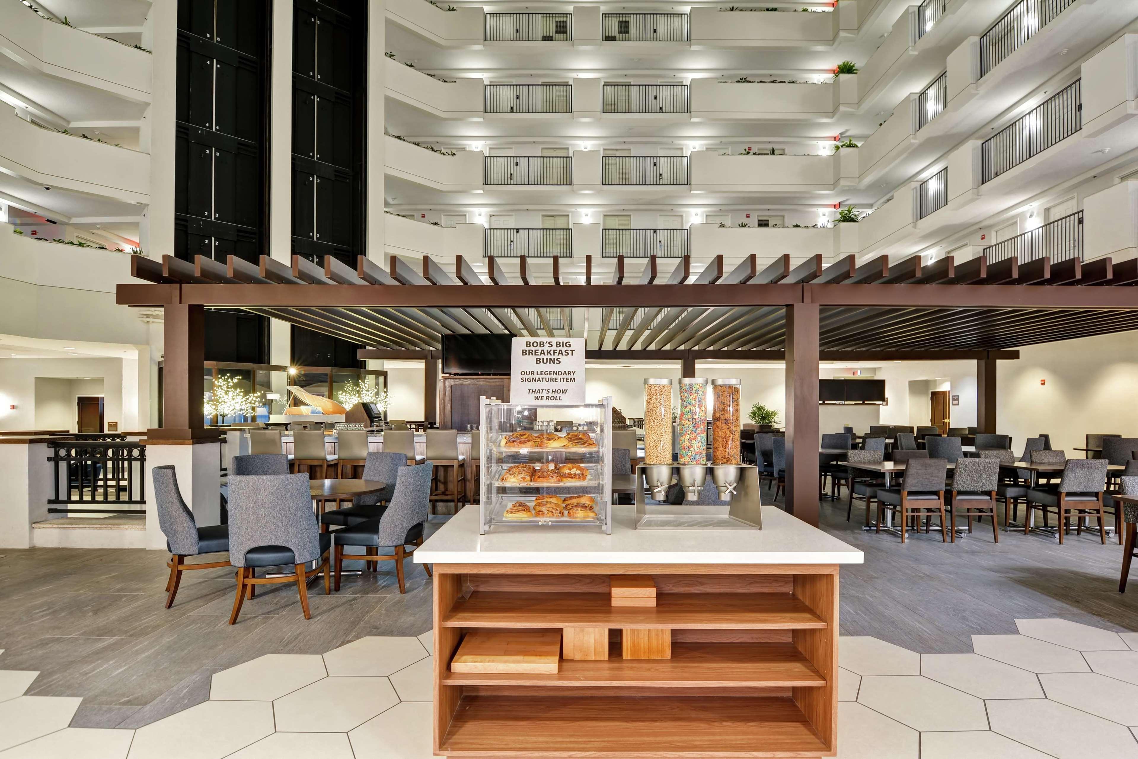 เอ็มบาสซี่ สวีทส์ โฮเต็ล ออแลนโด้ ดาว์นทาว์น Hotel ออร์ลันโด ภายนอก รูปภาพ