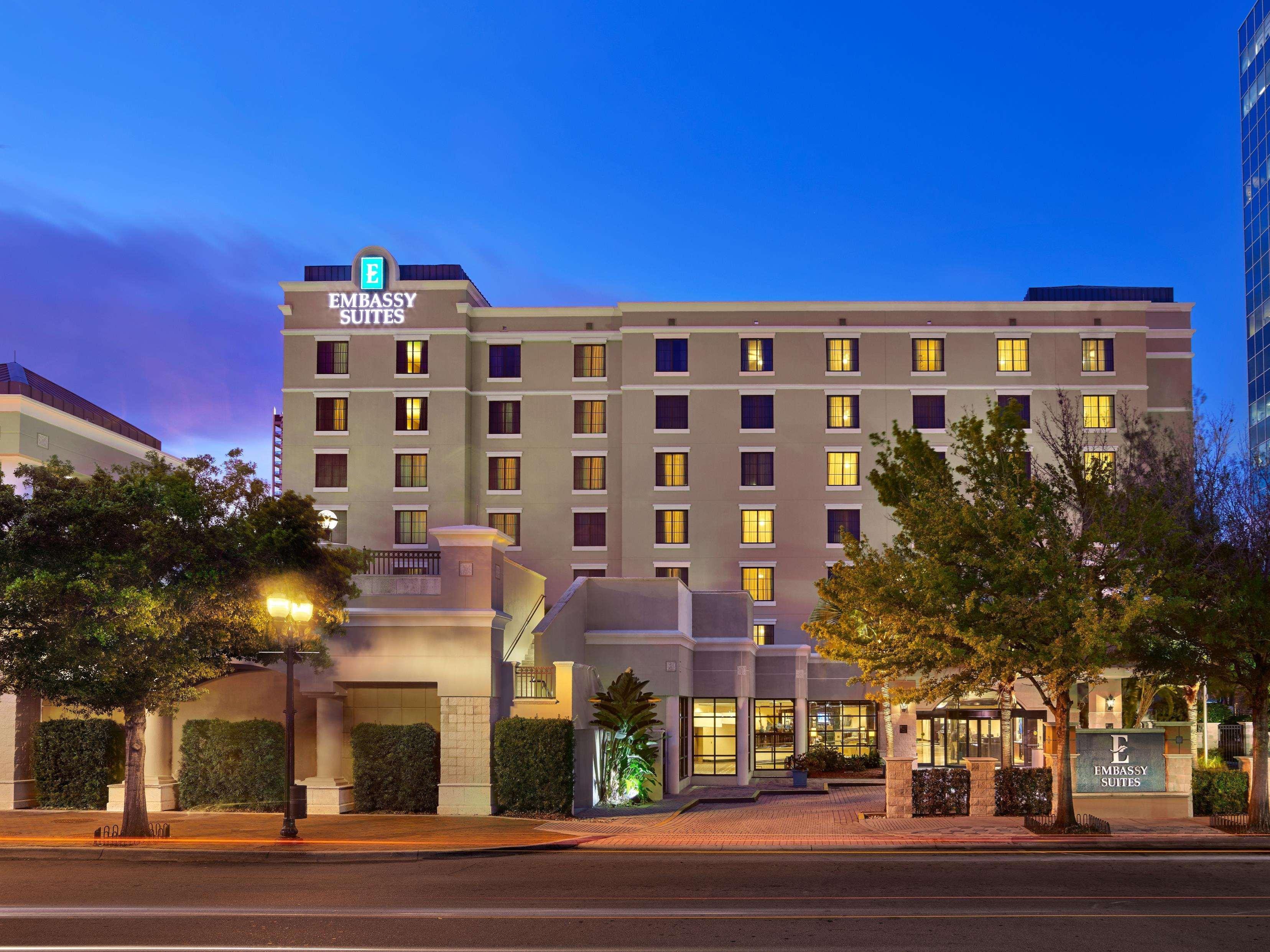 เอ็มบาสซี่ สวีทส์ โฮเต็ล ออแลนโด้ ดาว์นทาว์น Hotel ออร์ลันโด ภายนอก รูปภาพ