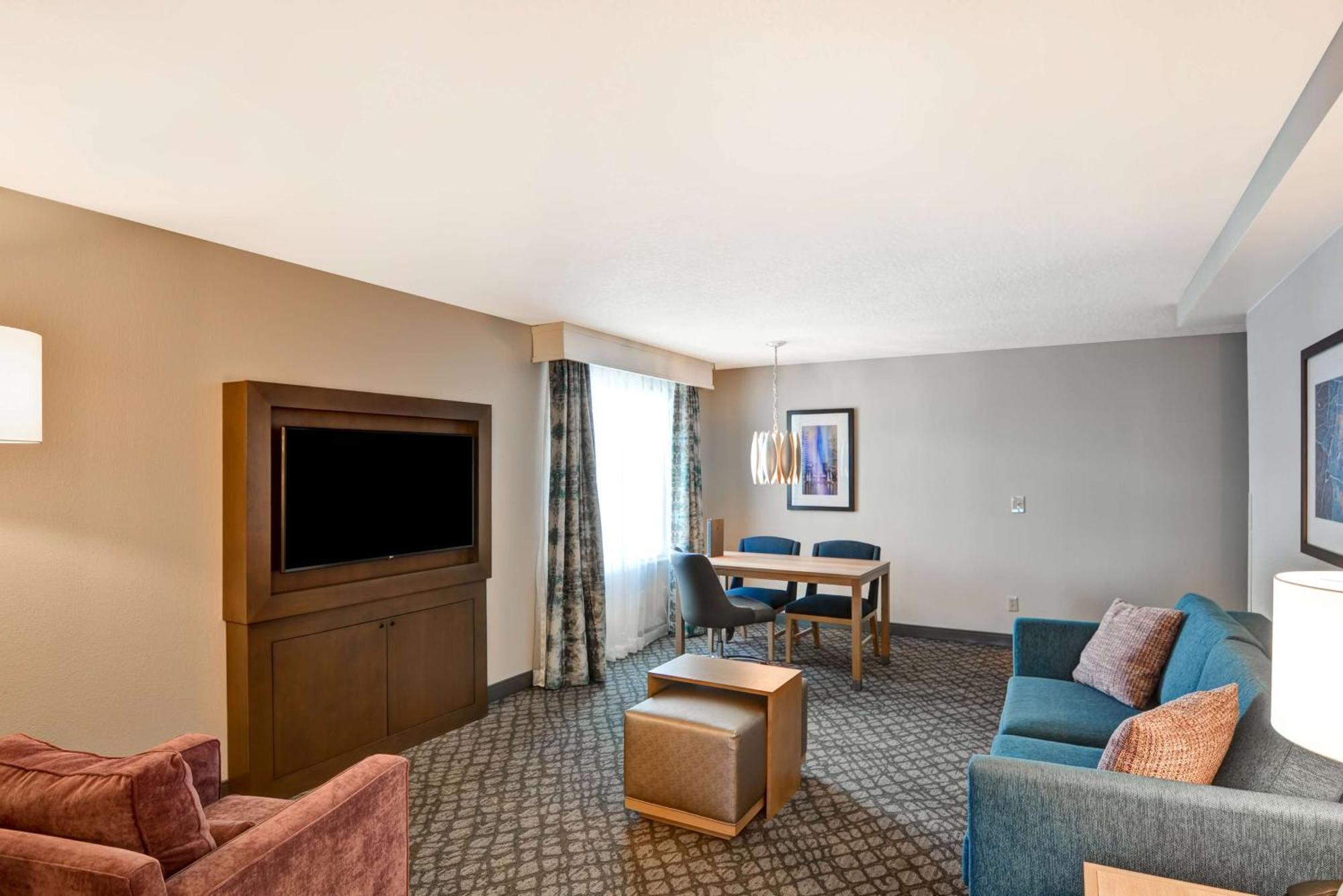 เอ็มบาสซี่ สวีทส์ โฮเต็ล ออแลนโด้ ดาว์นทาว์น Hotel ออร์ลันโด ภายนอก รูปภาพ
