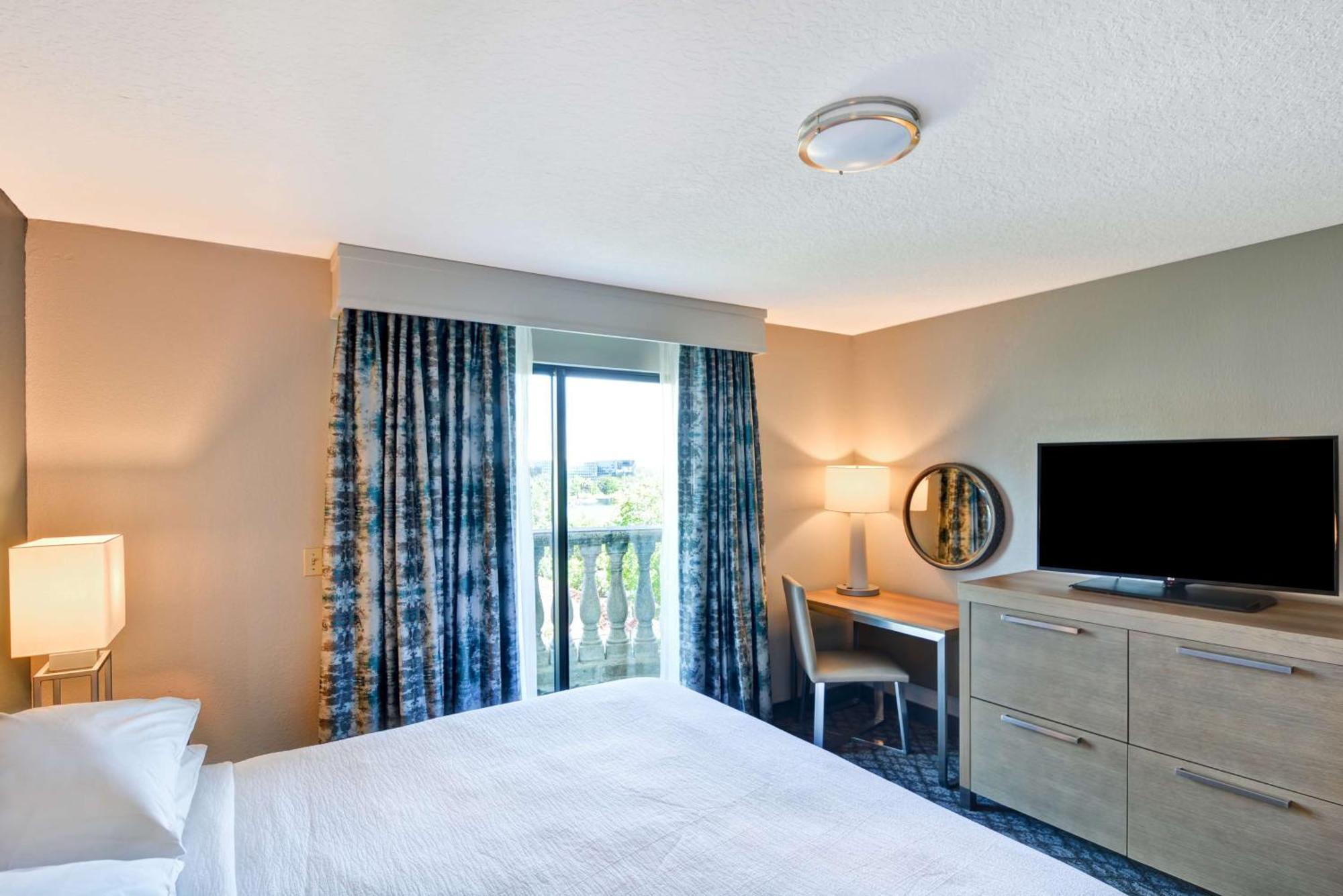 เอ็มบาสซี่ สวีทส์ โฮเต็ล ออแลนโด้ ดาว์นทาว์น Hotel ออร์ลันโด ภายนอก รูปภาพ