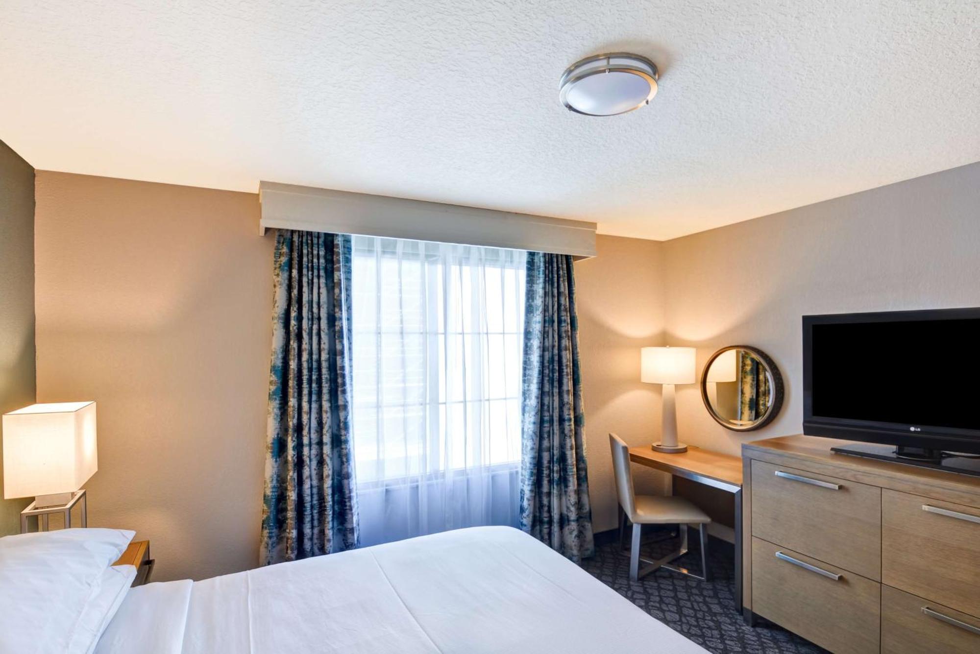 เอ็มบาสซี่ สวีทส์ โฮเต็ล ออแลนโด้ ดาว์นทาว์น Hotel ออร์ลันโด ภายนอก รูปภาพ