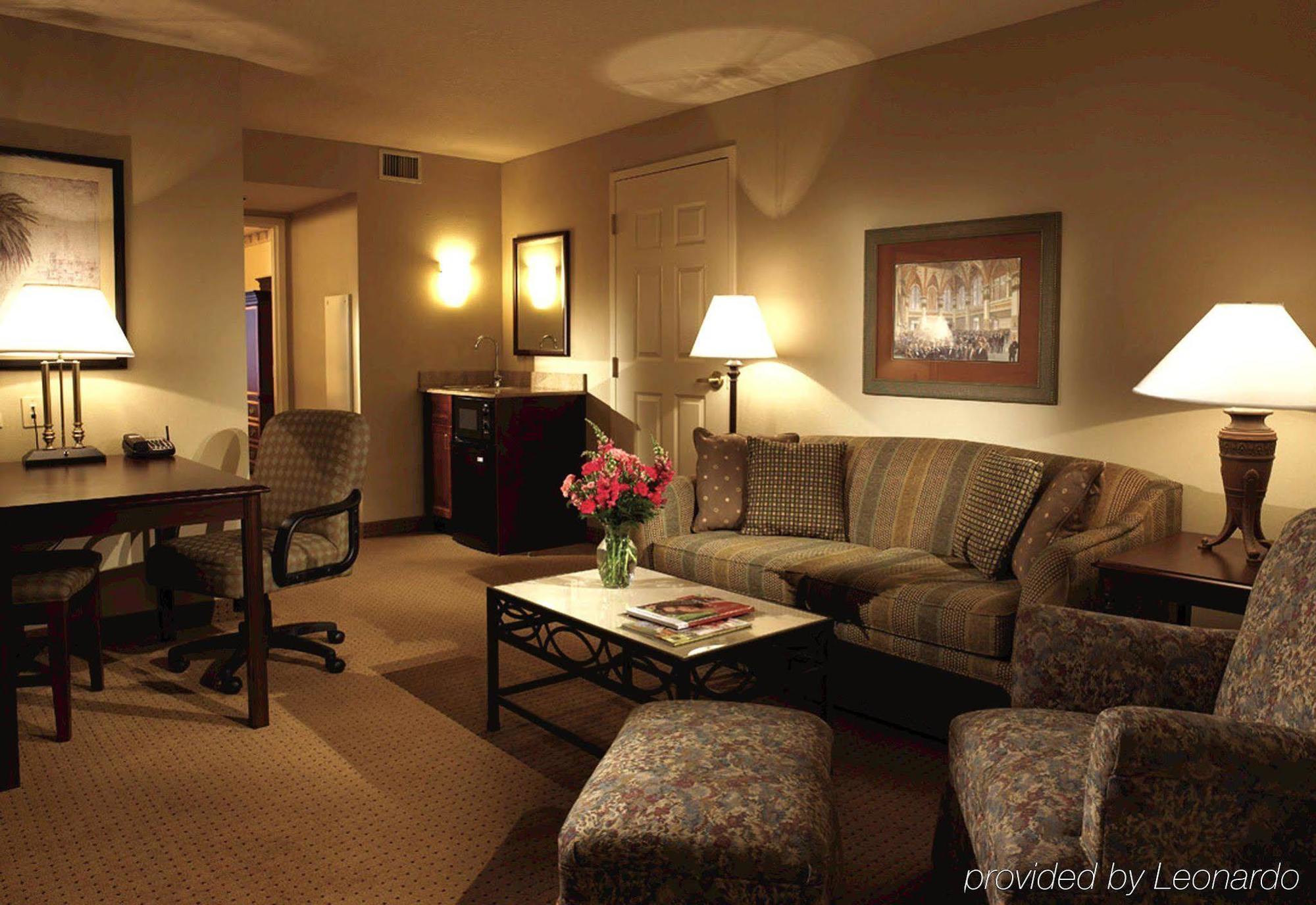 เอ็มบาสซี่ สวีทส์ โฮเต็ล ออแลนโด้ ดาว์นทาว์น Hotel ออร์ลันโด ห้อง รูปภาพ